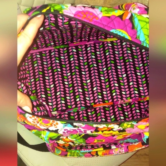 VERA BRADLEY Va Va Bloom WeekenderMedium Duffel Carry On Bag - Picture 5 of 6
